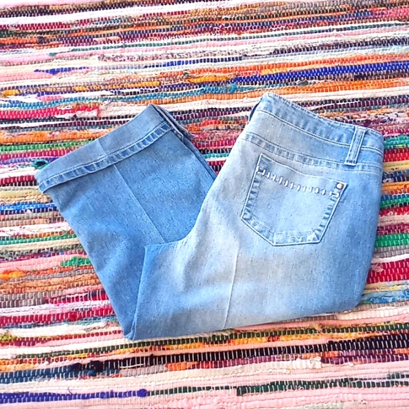 Cato Jeans  Embroidered Denim Capris-#1765+ - Picture 9 of 12